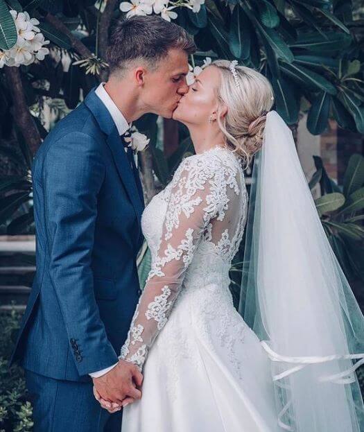 Solly March with his wife Amelia Goldman at their wedding.